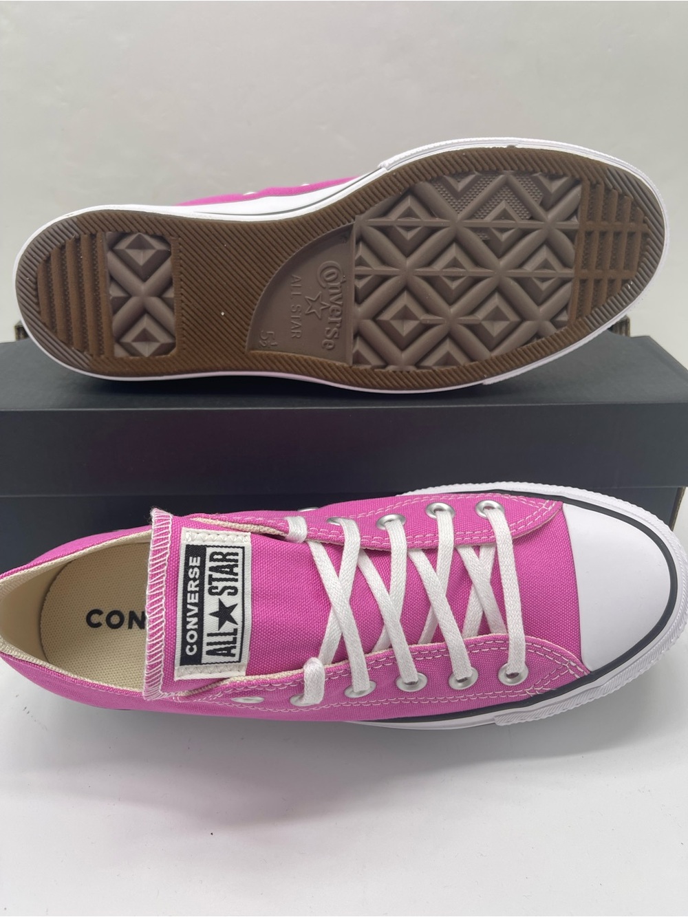 Converse CTAS Lift Ox Platform Sneakers Shocking Orchid White Black A16104F NWT - Picture 3 of 16